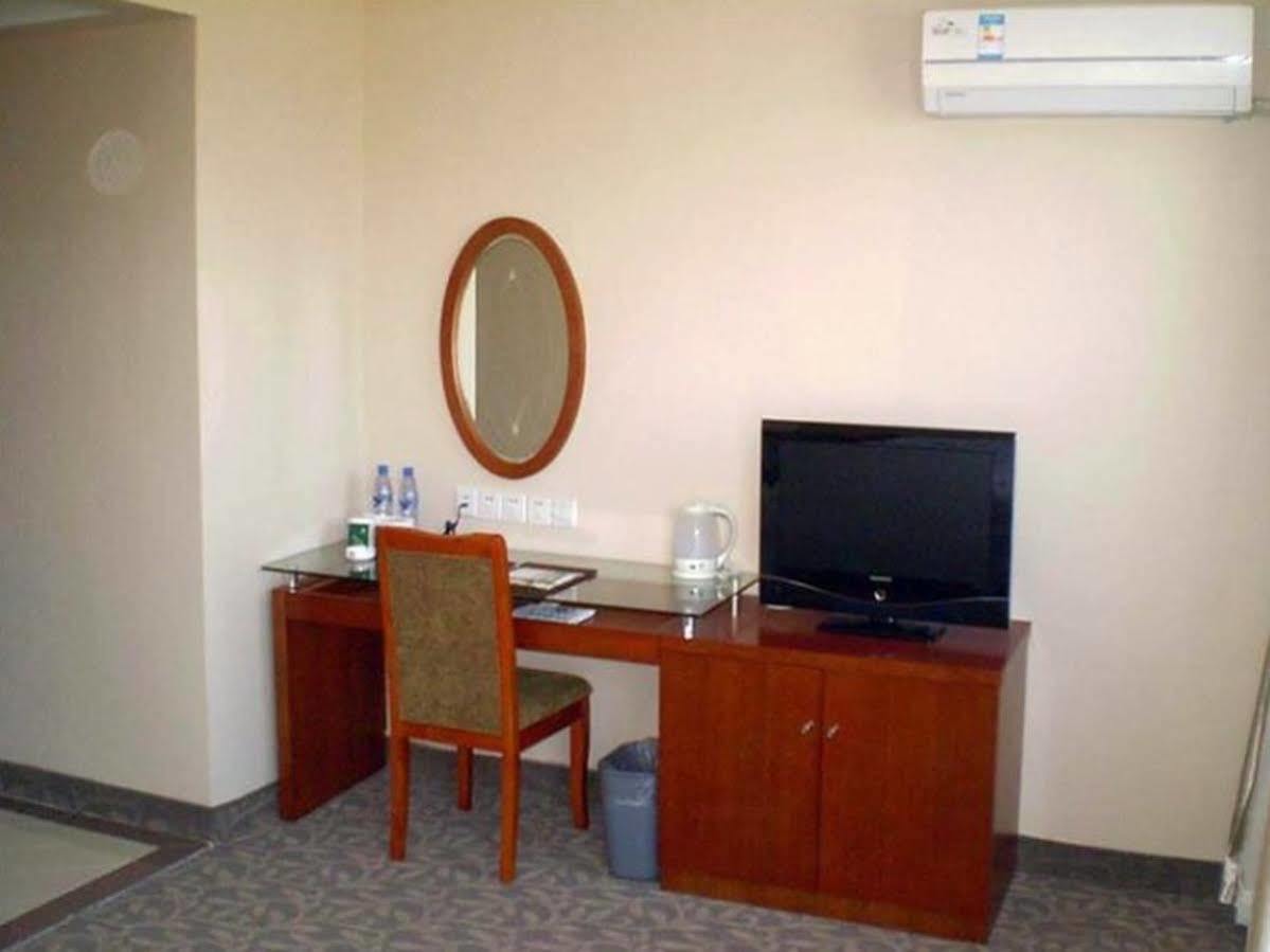 Greentree Inn Jiangsu Wuxi Hubin Business Street Business Hotel Wuxi (Jiangsu) Exterior photo
