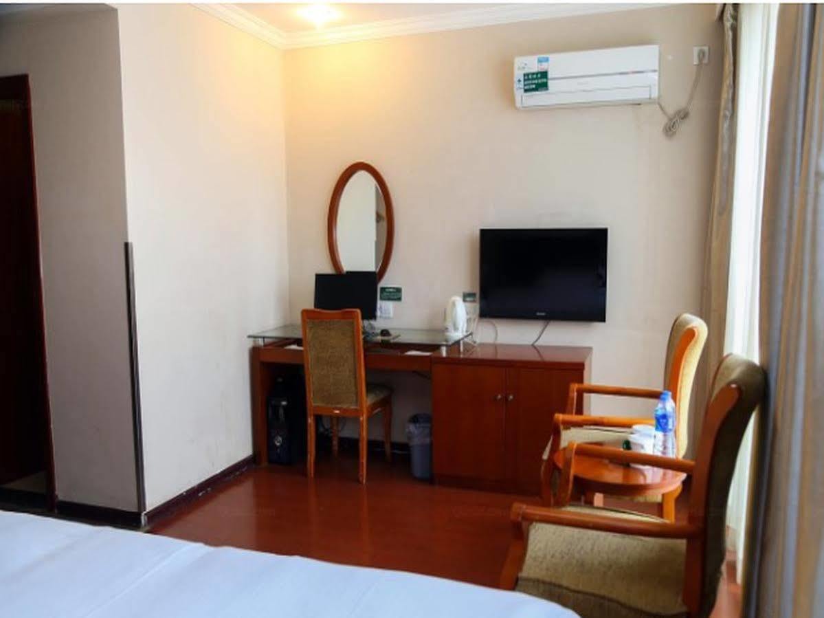 Greentree Inn Jiangsu Wuxi Hubin Business Street Business Hotel Wuxi (Jiangsu) Exterior photo